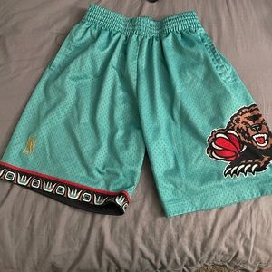 Vancouver Grizzlies NBA Shorts Medium